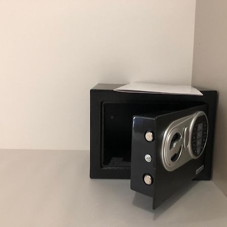 Lilyum Apartment Cagliari Bagian luar foto