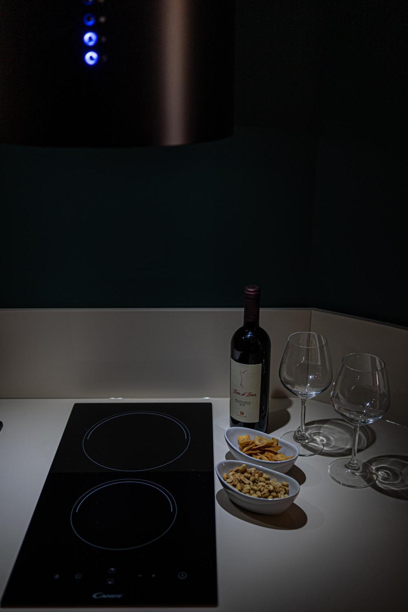 Lilyum Apartment Cagliari Bagian luar foto