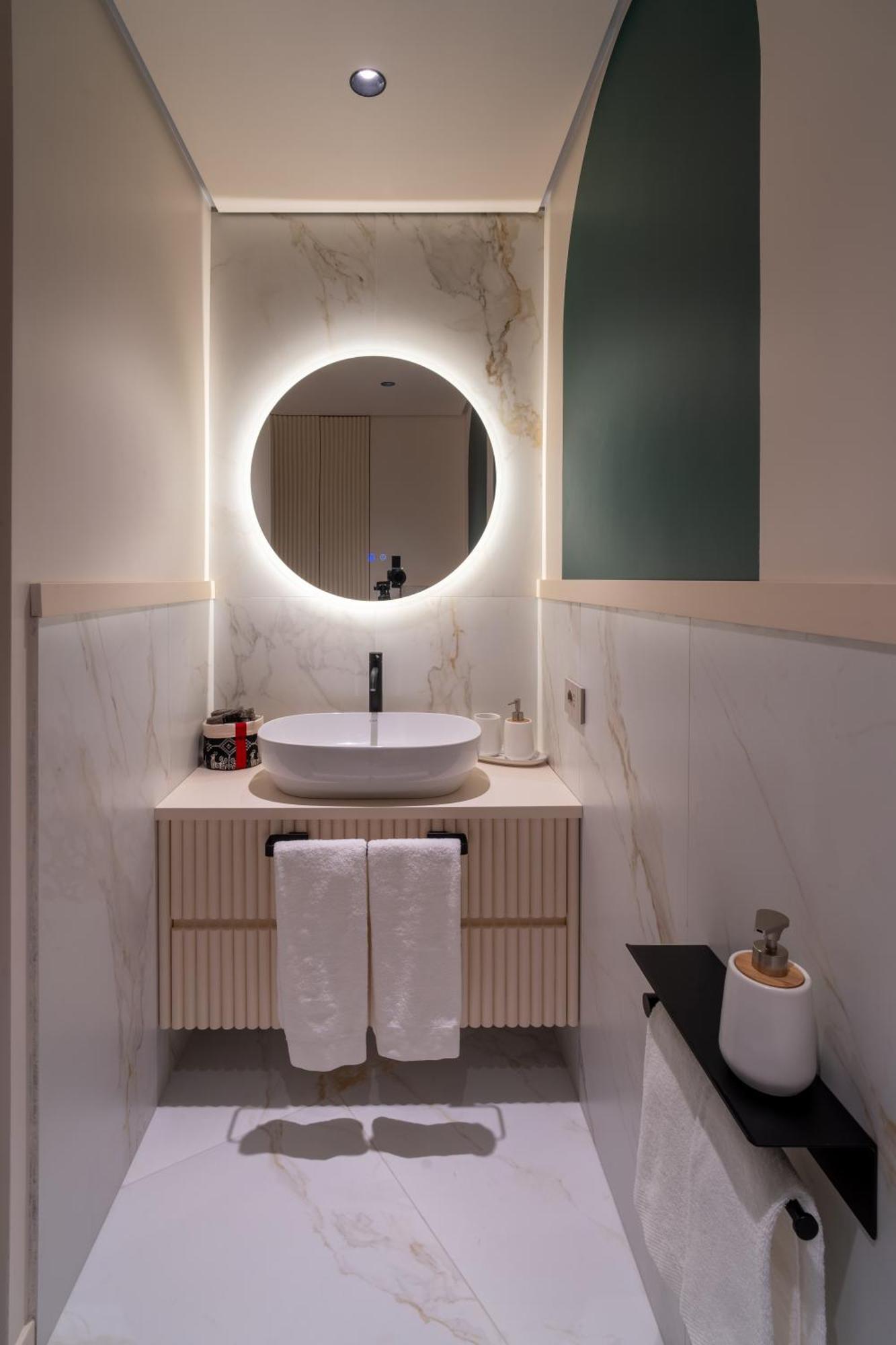 Lilyum Apartment Cagliari Bagian luar foto