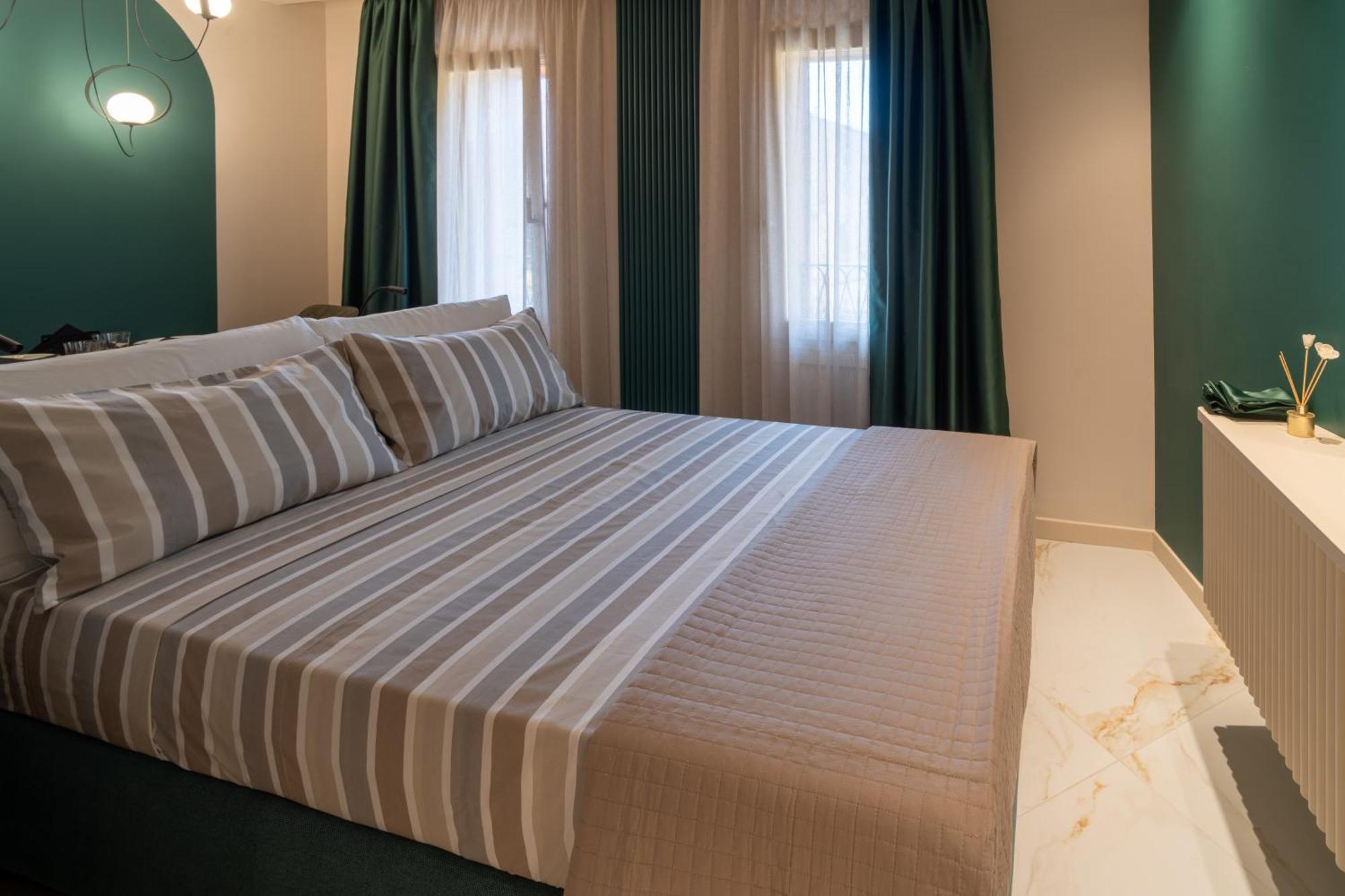 Lilyum Apartment Cagliari Bagian luar foto