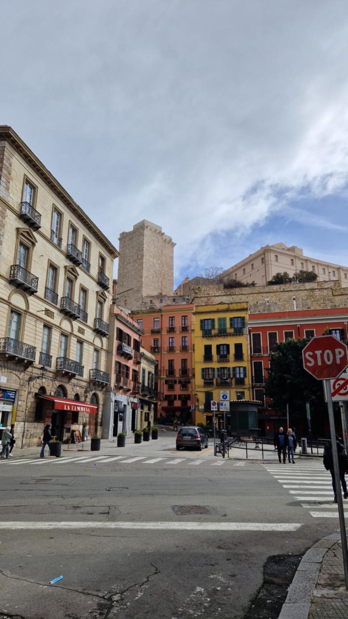 Lilyum Apartment Cagliari Bagian luar foto